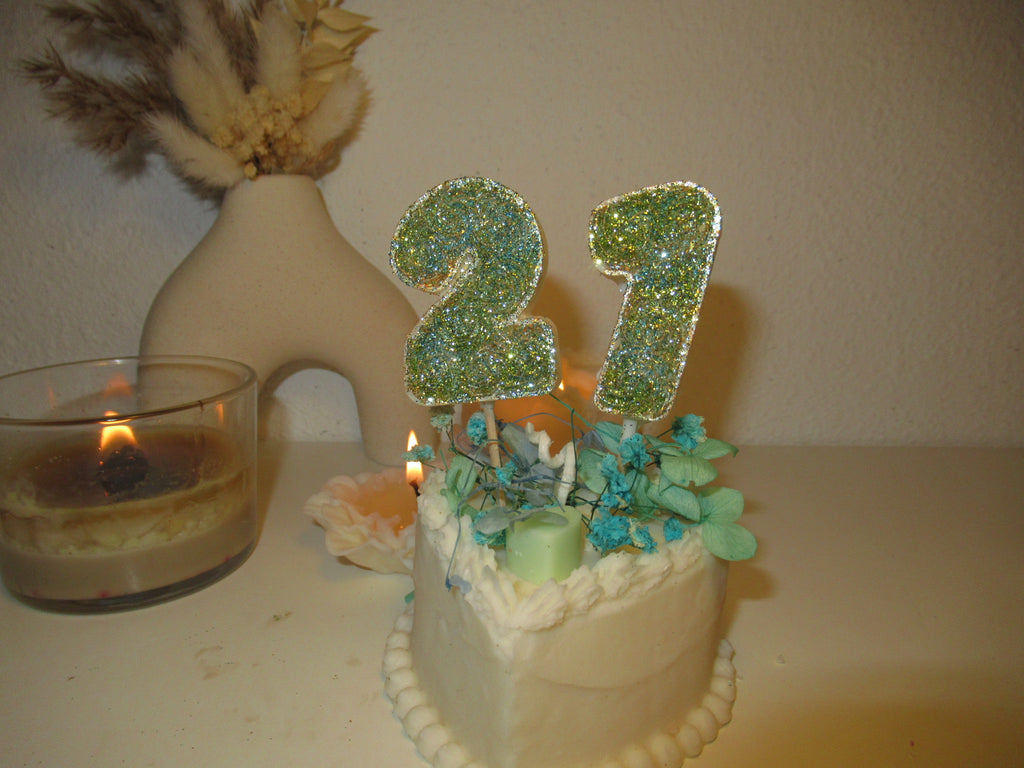BIRTHDAY BLOOM CAKE