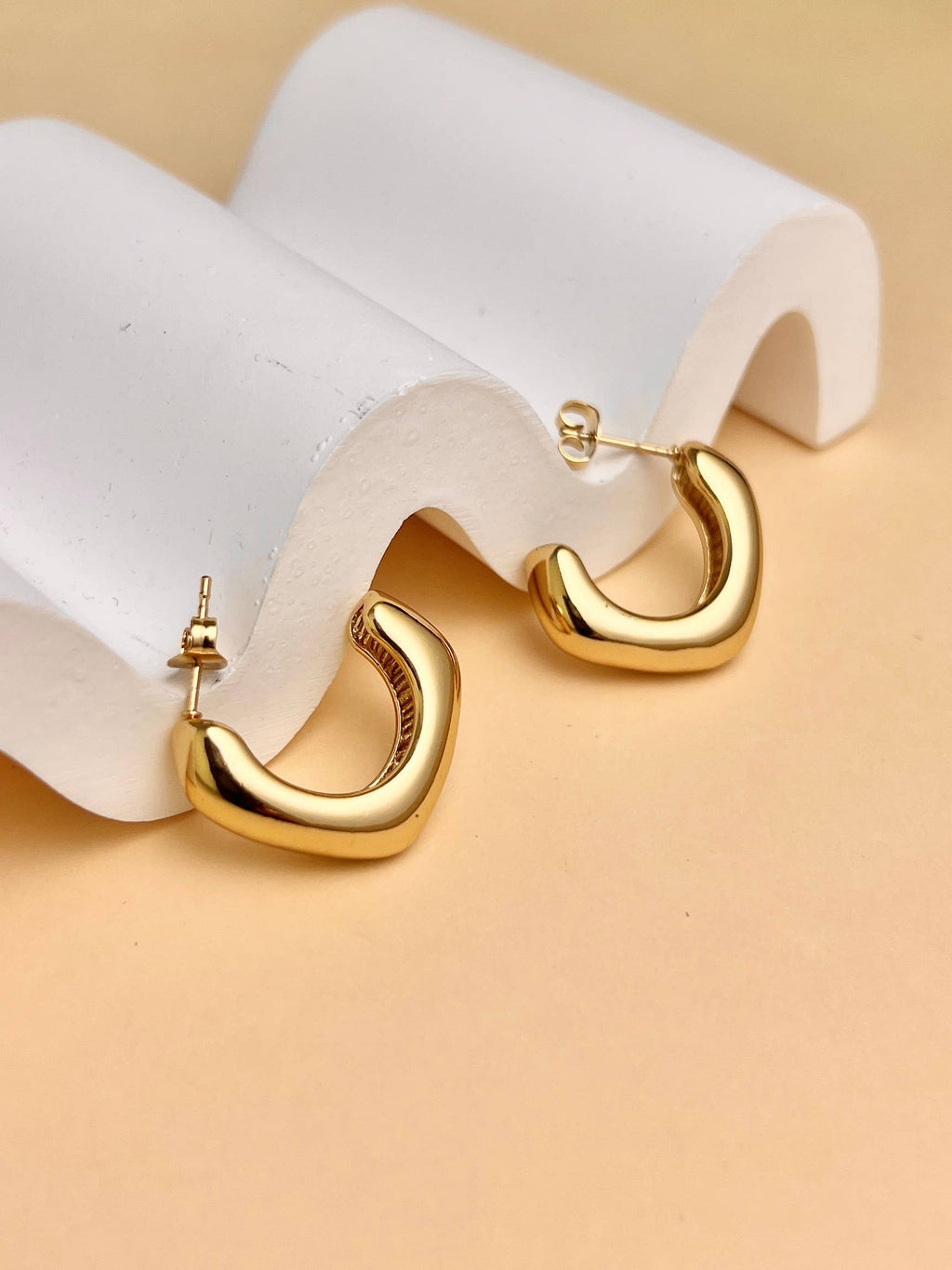 The Signature Hoops